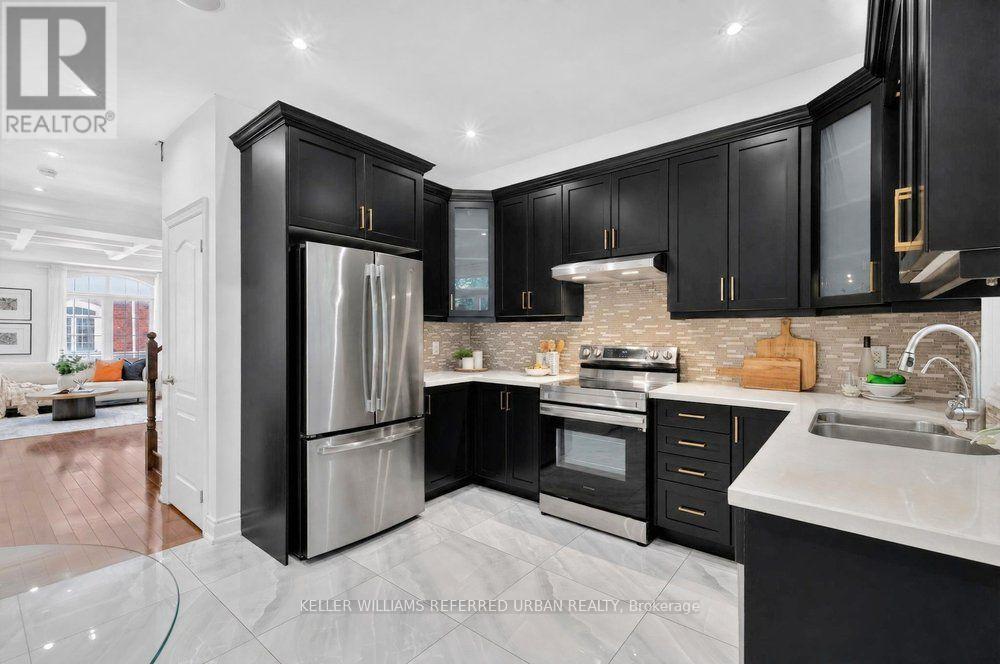 233 FINCH AVENUE E - 14