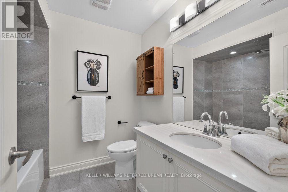 233 FINCH AVENUE E - 23