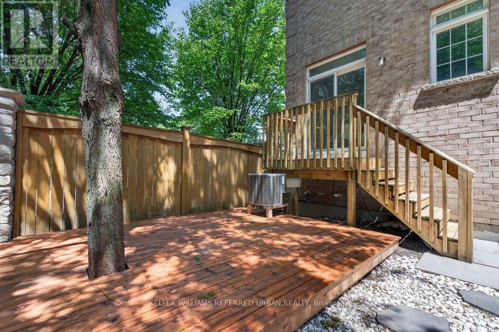 233 FINCH AVENUE E - 44