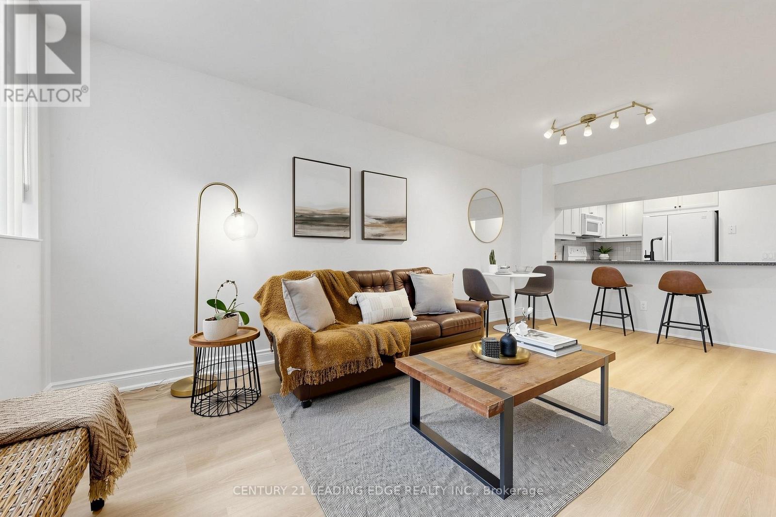 #328 15 NORTHTOWN WAY - 6