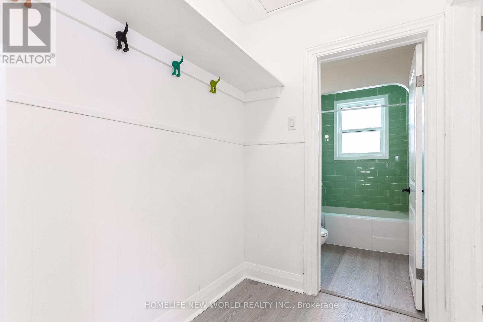 422 WELLAND AVENUE - 17