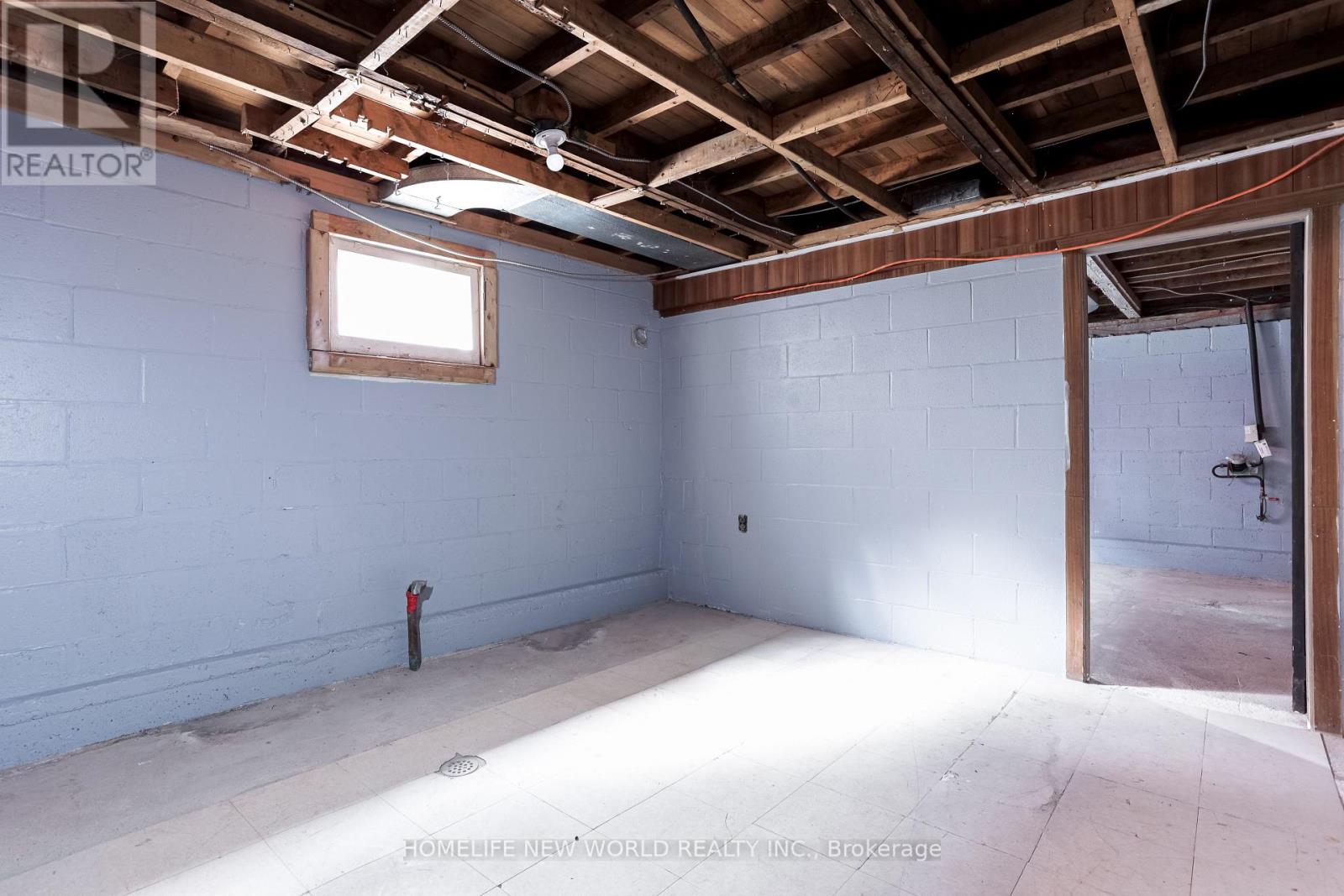 422 WELLAND AVENUE - 27