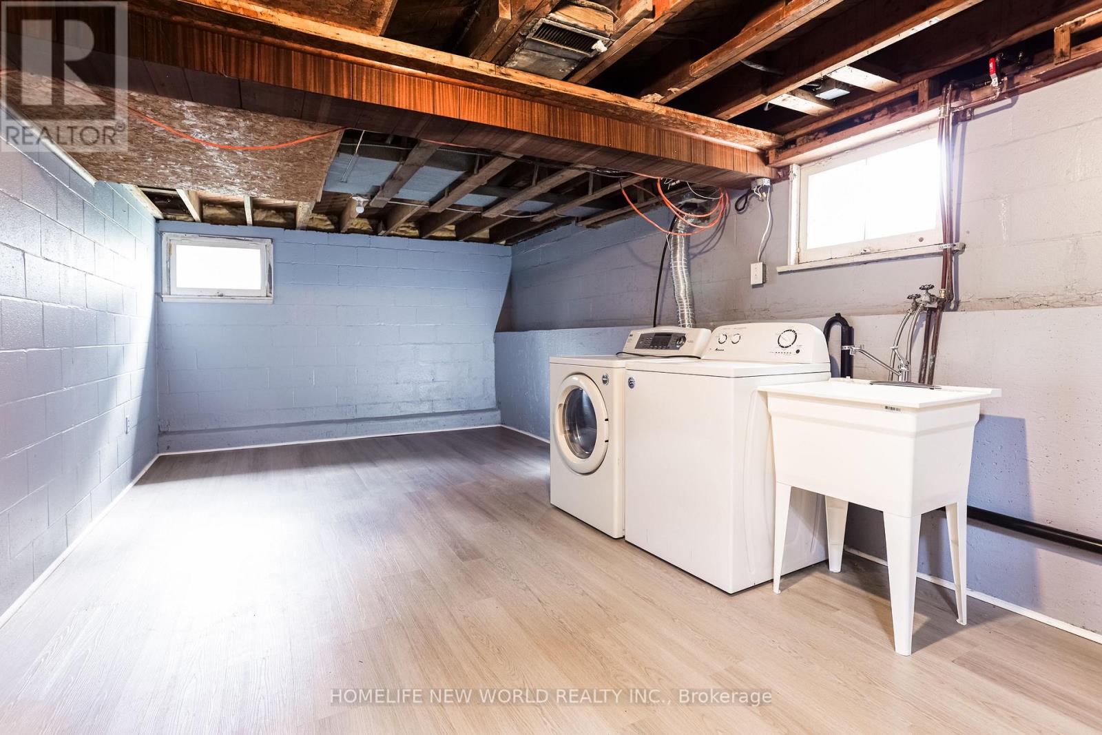 422 WELLAND AVENUE - 25