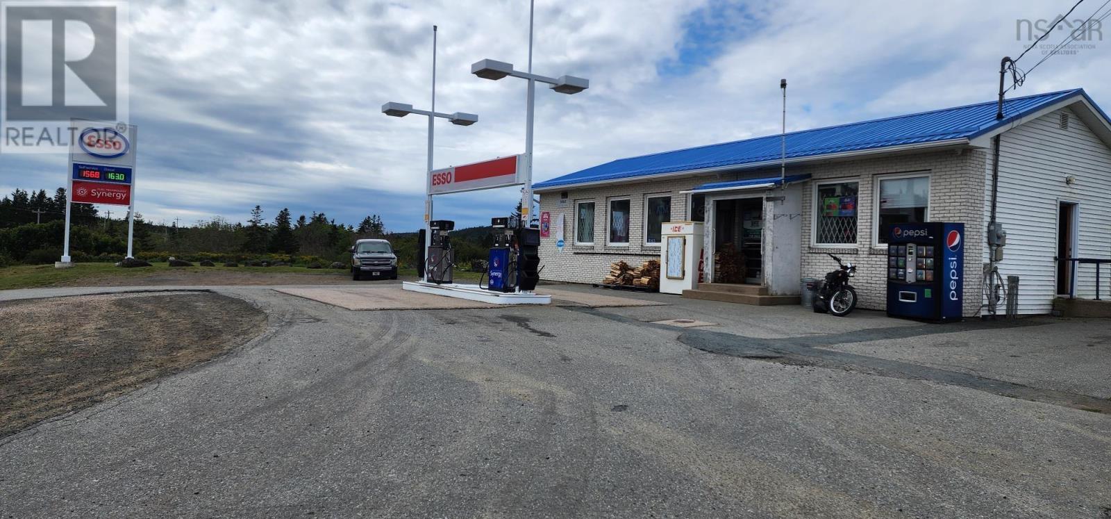 8165 Highway 217