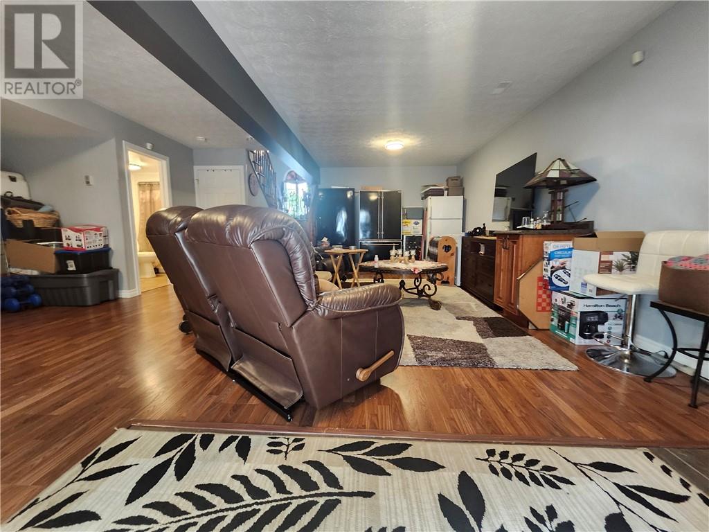 3637 Keith Avenue - 25