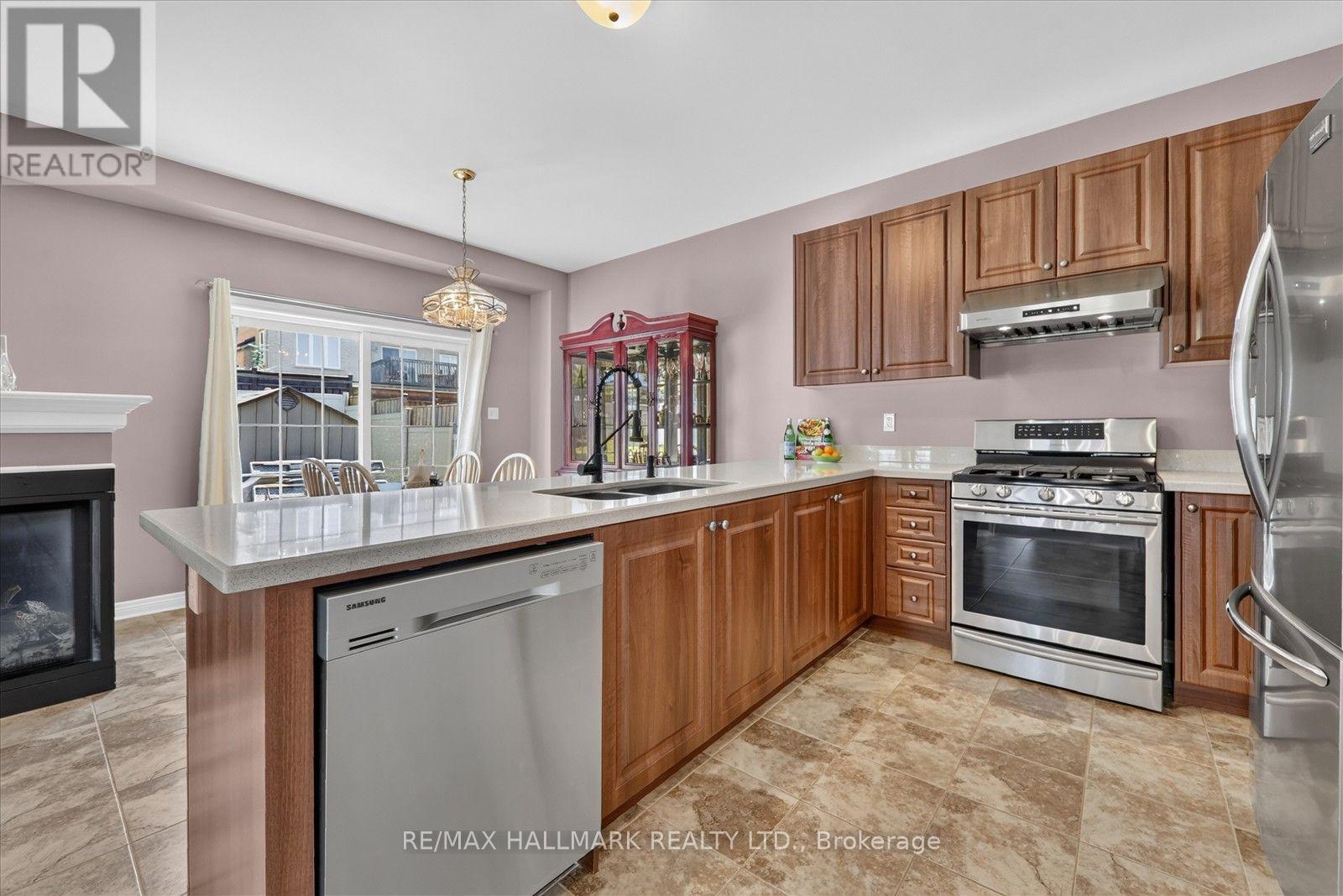 824 BLACK CHERRY DRIVE - 21