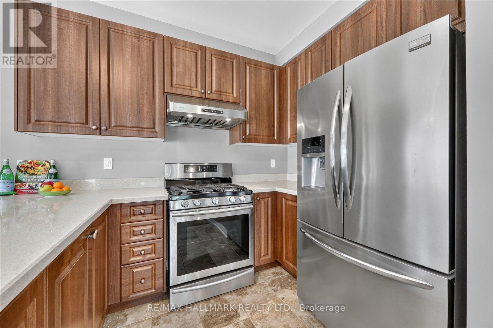 824 BLACK CHERRY DRIVE - 22