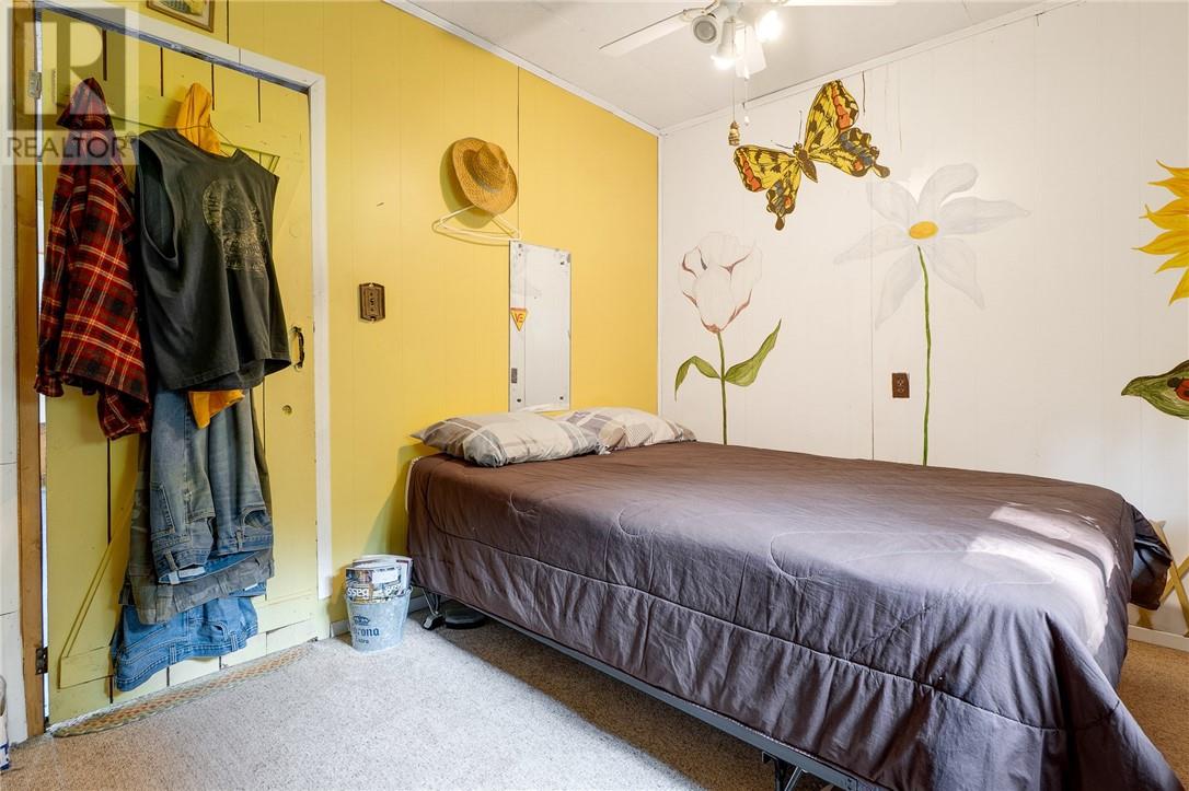 90 E Hood Road - Image 23