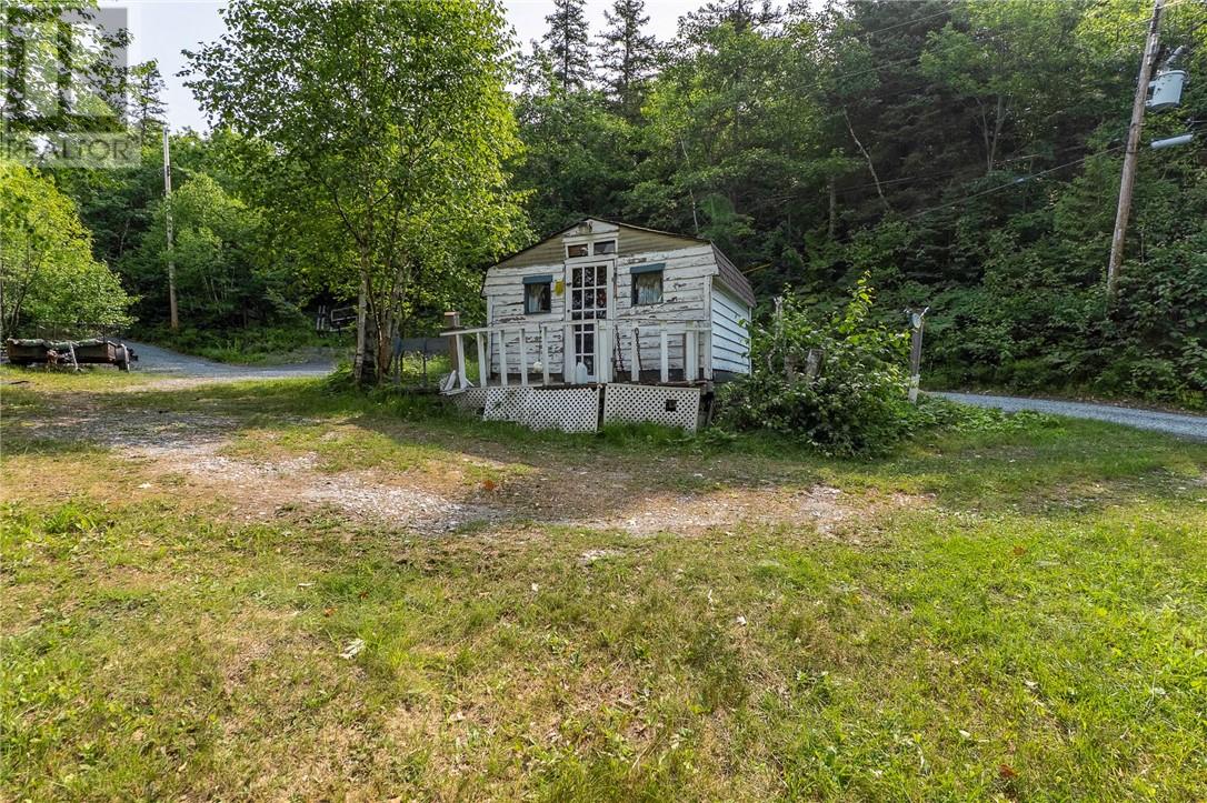 90 E Hood Road - 28
