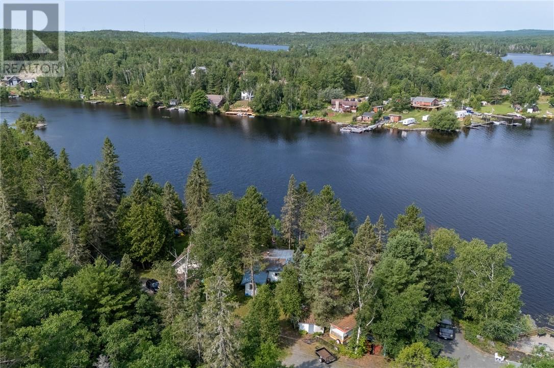90 E Hood Road - 34