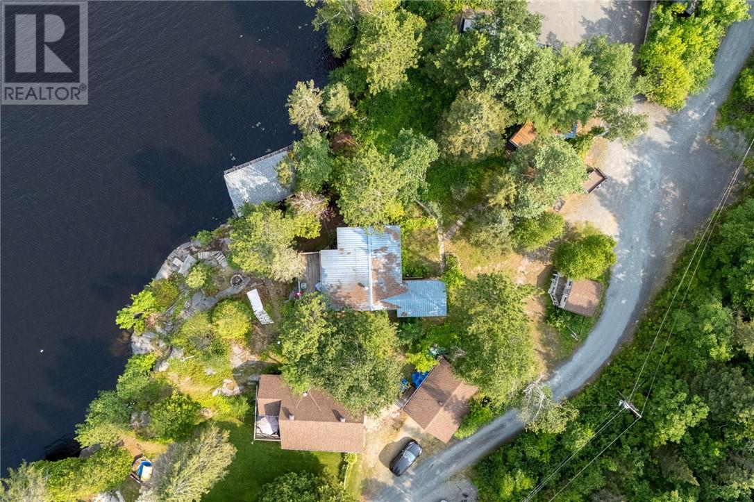90 E Hood Road - 36