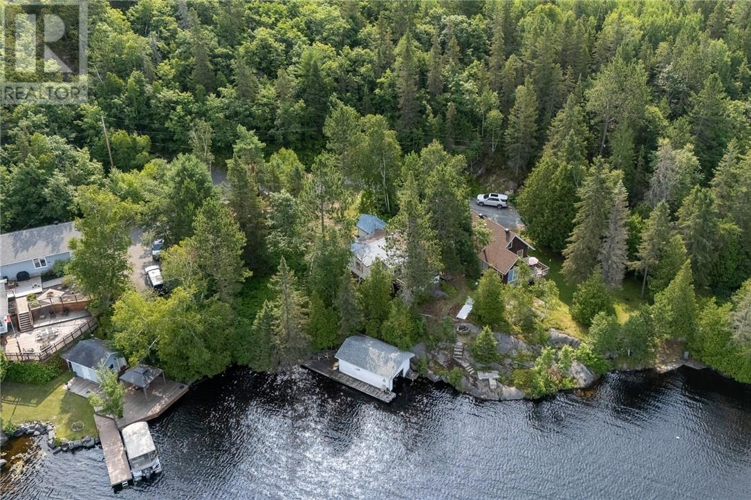 90 E Hood Road - 44