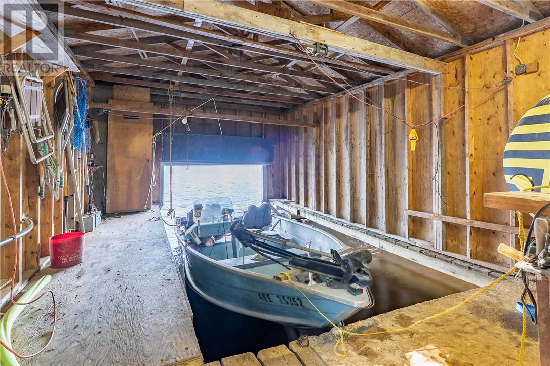 90 E Hood Road - 6
