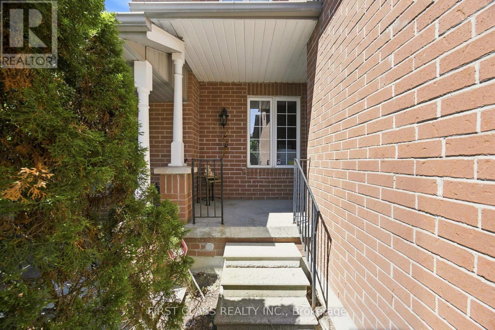 99 NOTTINGHAM DRIVE - 2