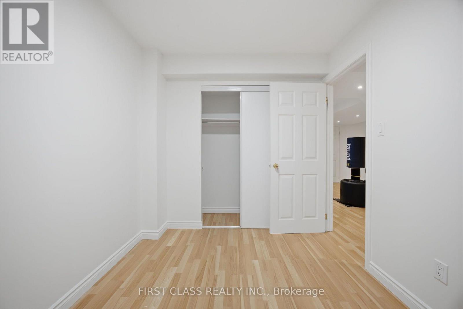 99 NOTTINGHAM DRIVE - 39