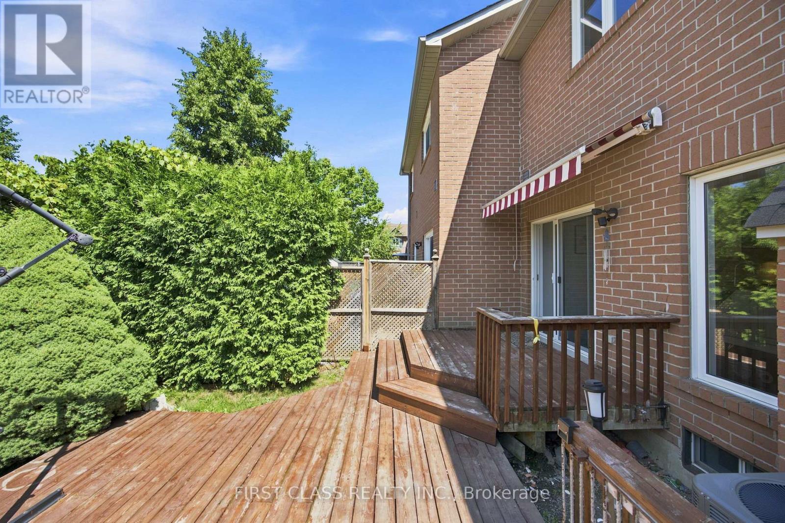 99 NOTTINGHAM DRIVE - 41
