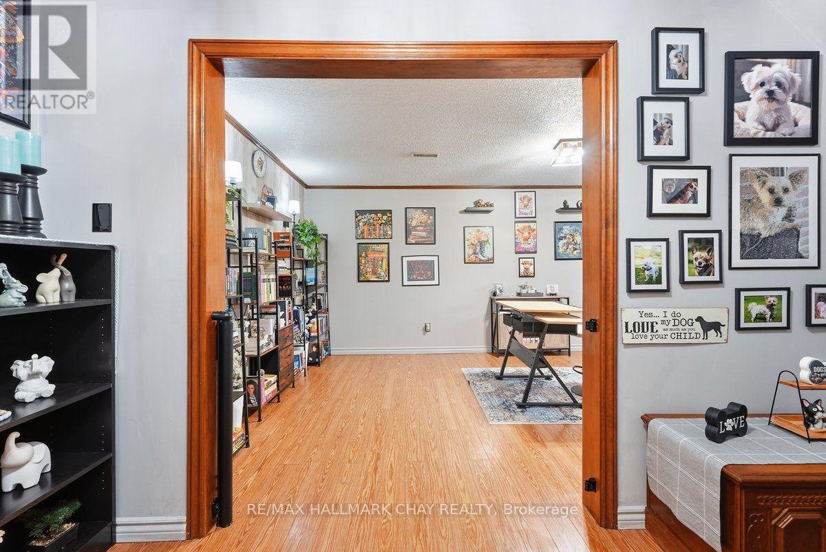 6 JOHN JAMES DRIVE - 21