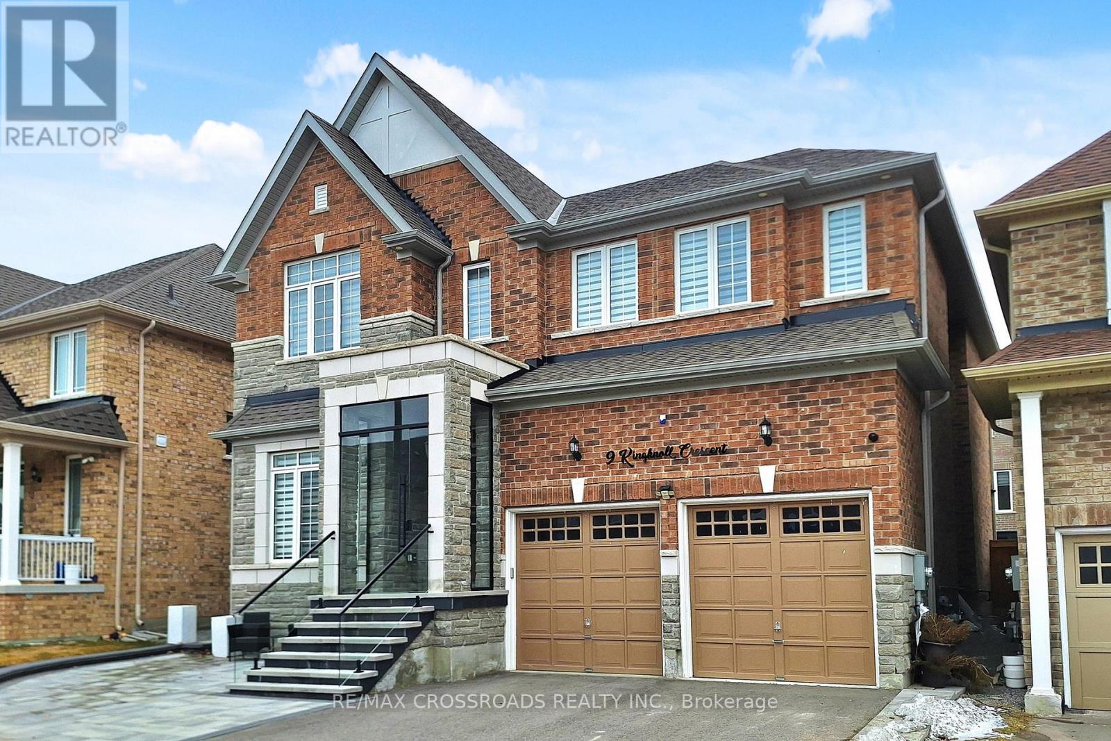 9 KINGKNOLL CRESCENT - 2