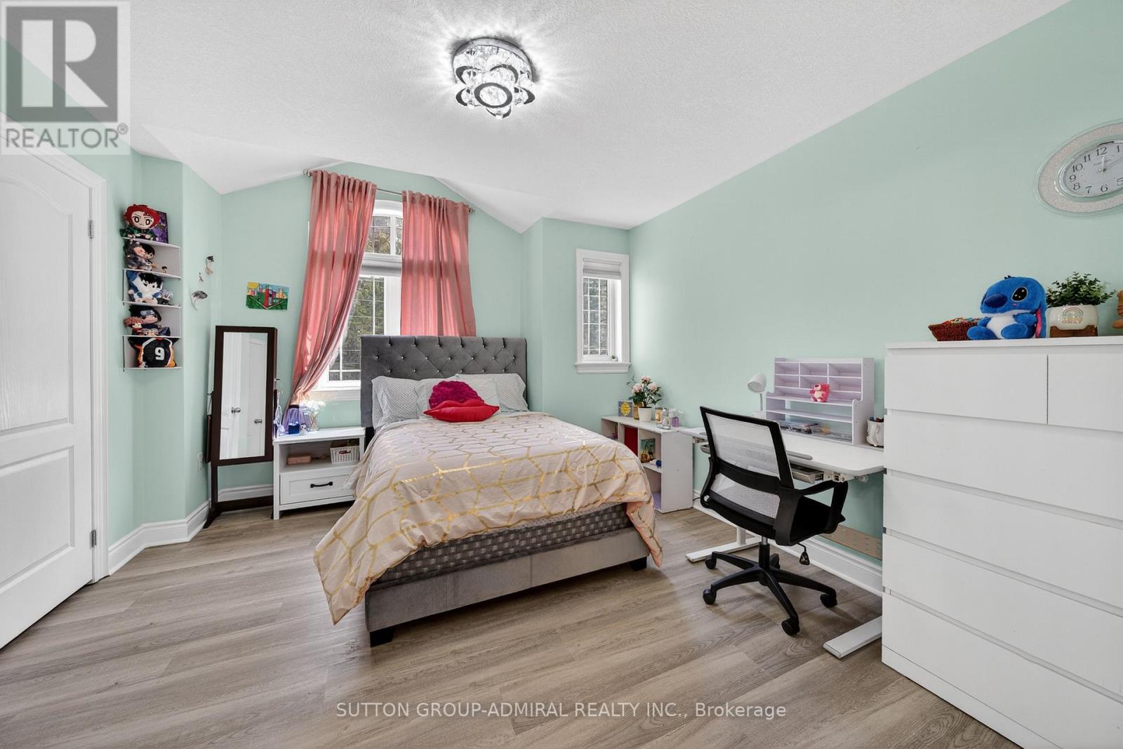121 CENTRE STREET - Image 23