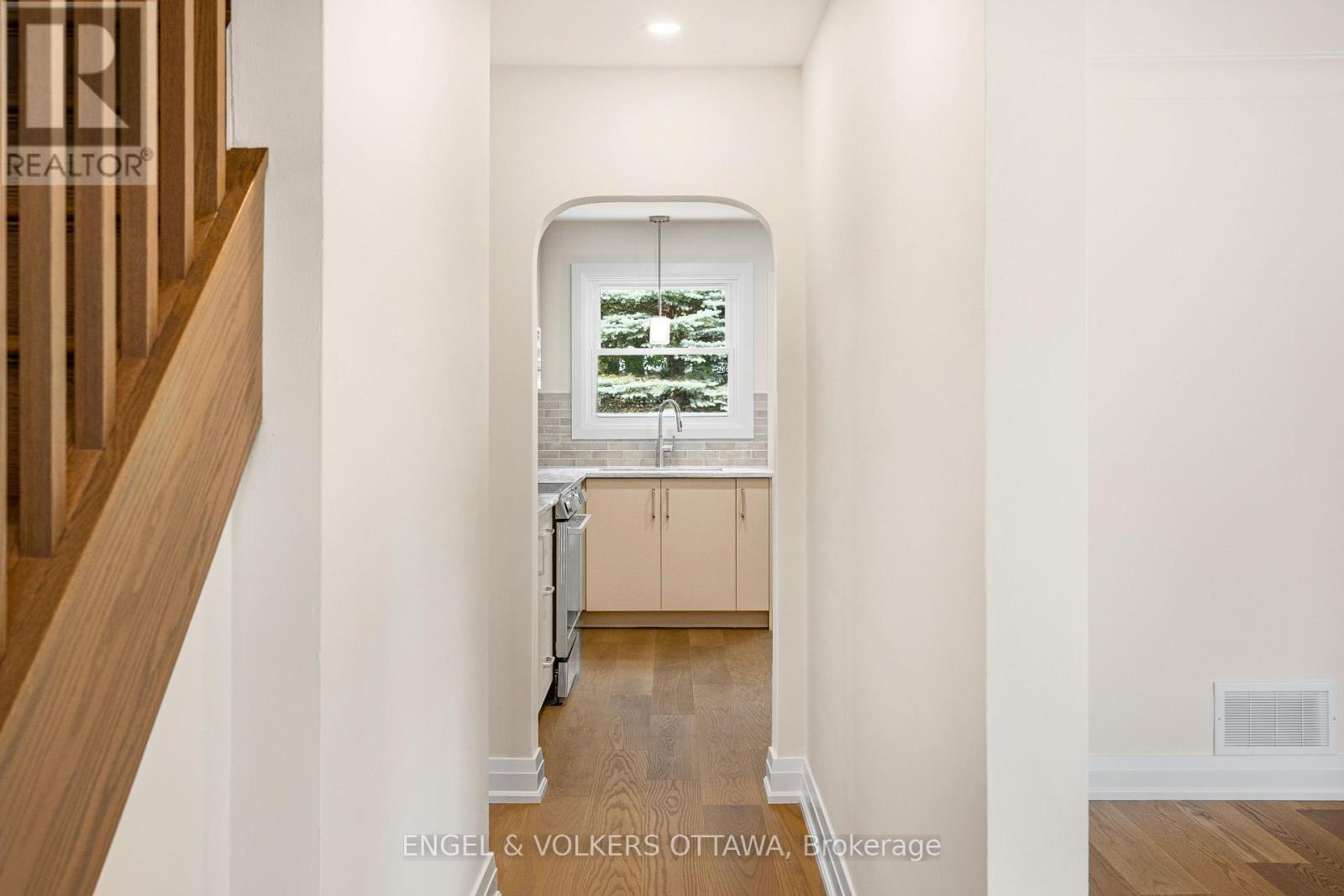 581 WINDERMERE AVENUE - Image 21