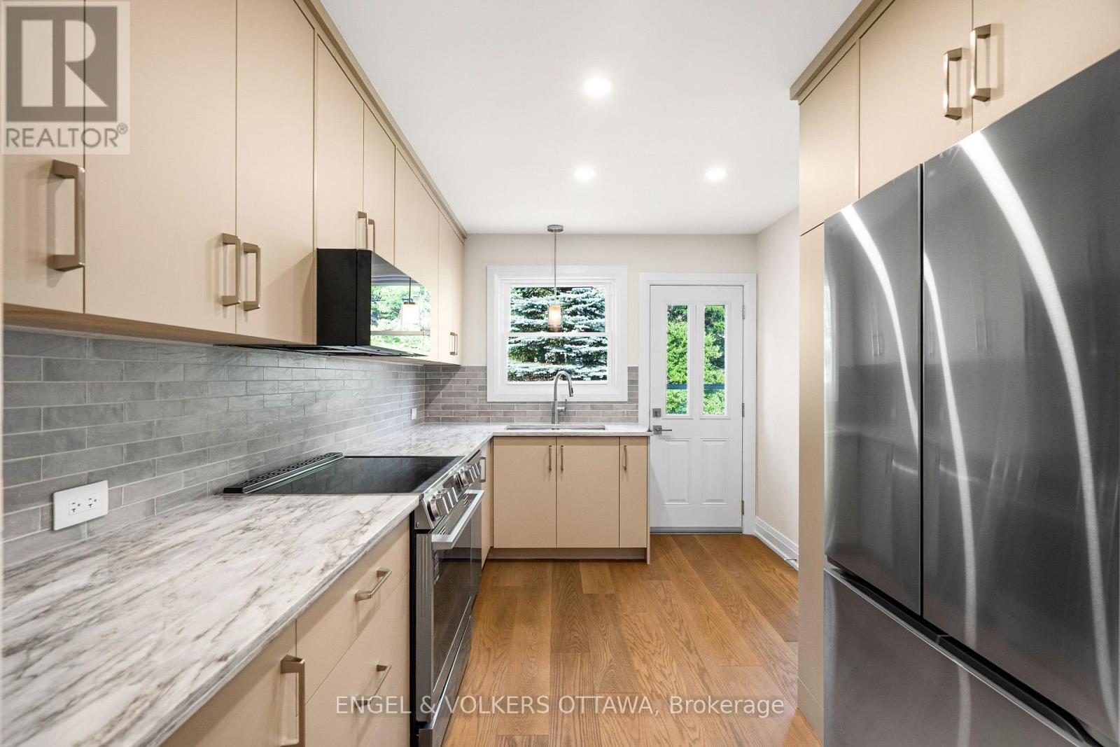581 WINDERMERE AVENUE - Image 23