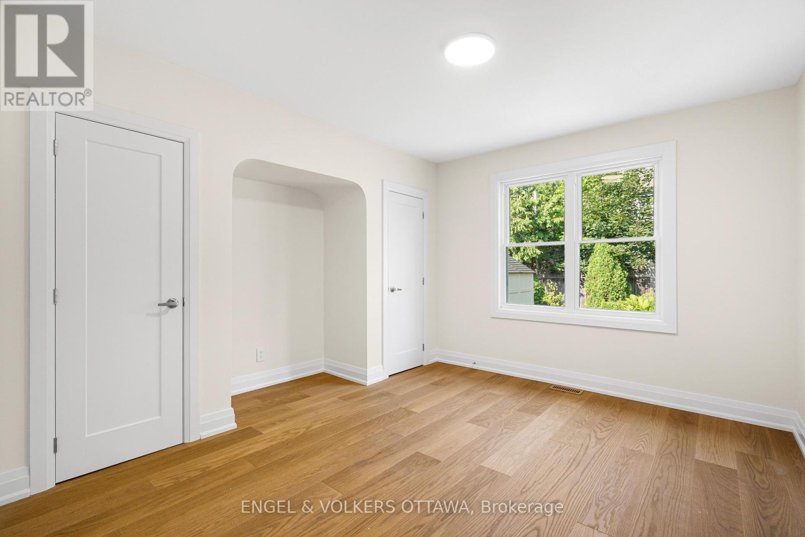 581 WINDERMERE AVENUE - Image 33