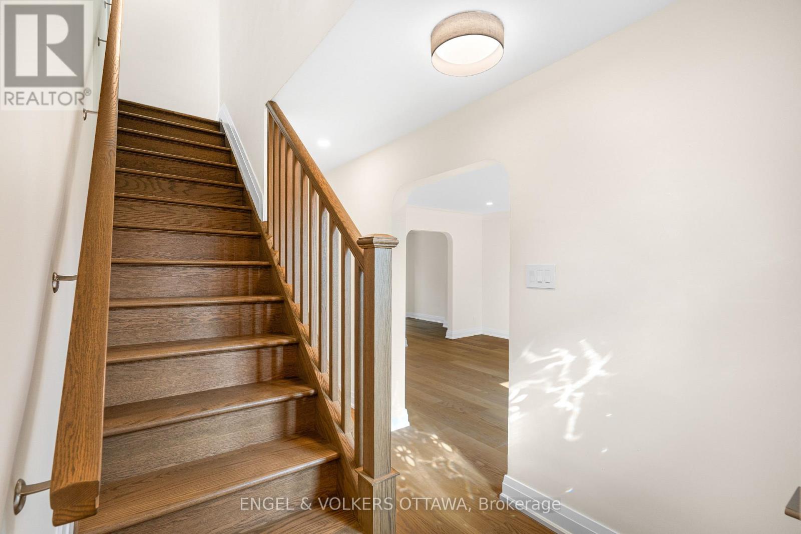 581 WINDERMERE AVENUE - Image 35