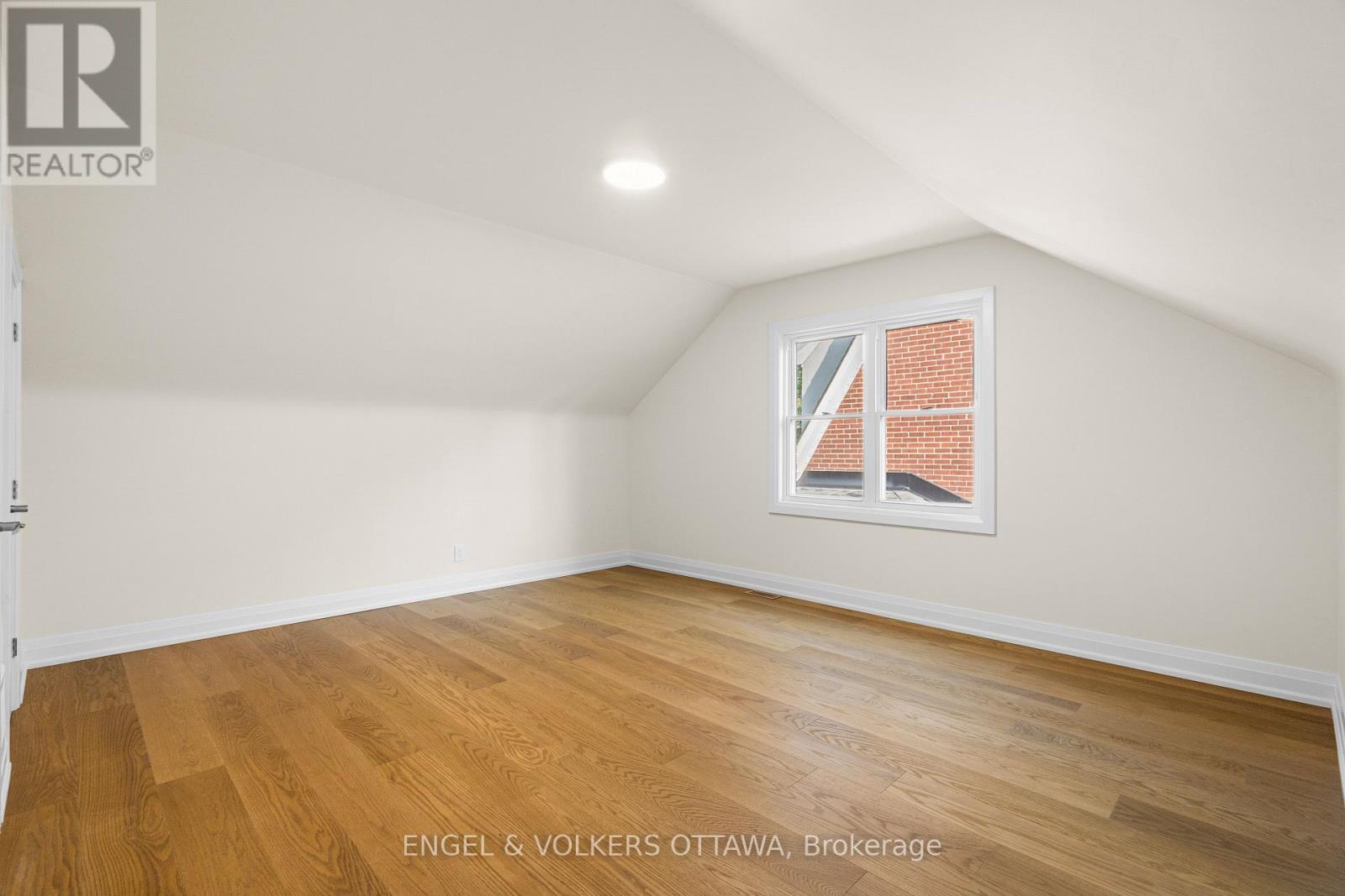 581 WINDERMERE AVENUE - Image 36