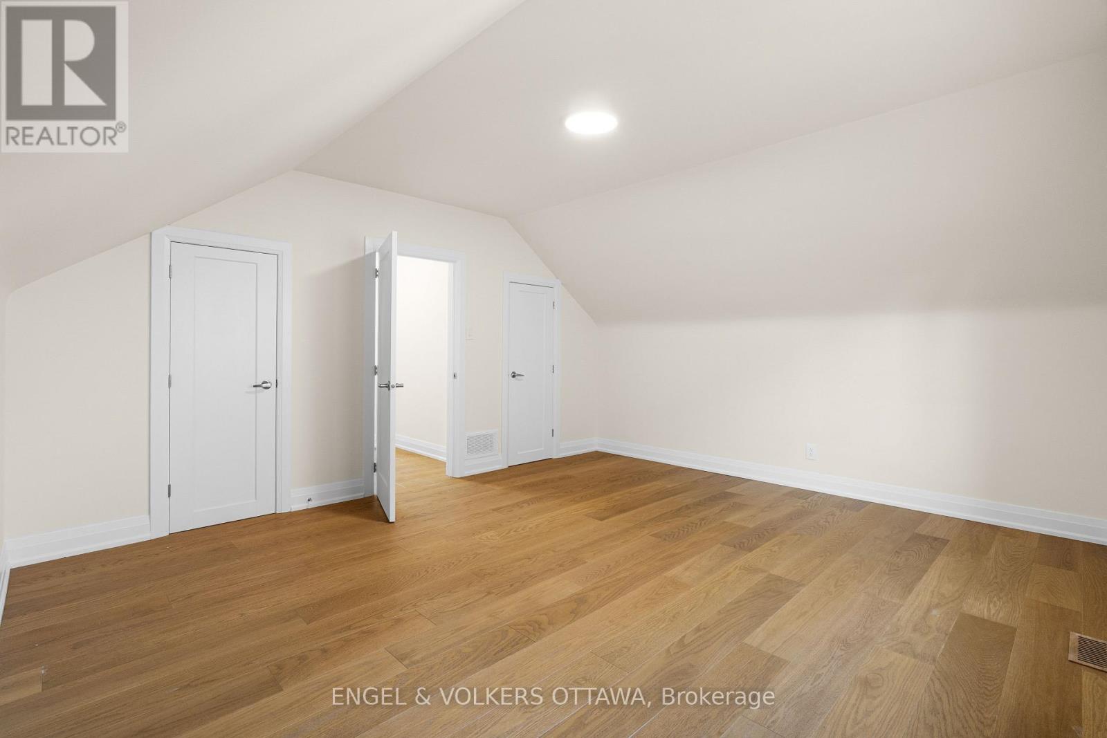 581 WINDERMERE AVENUE - Image 39