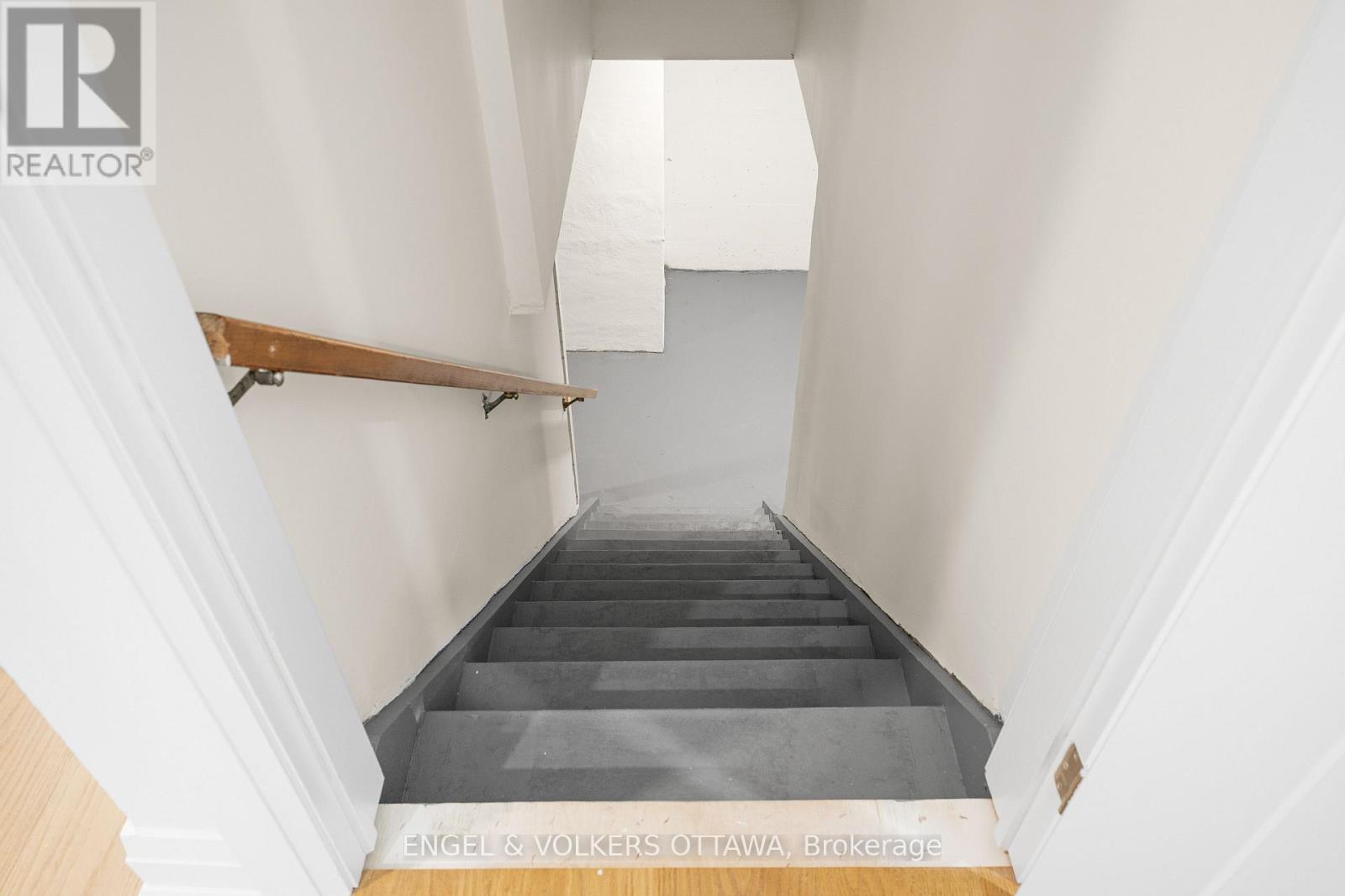 581 WINDERMERE AVENUE - Image 41