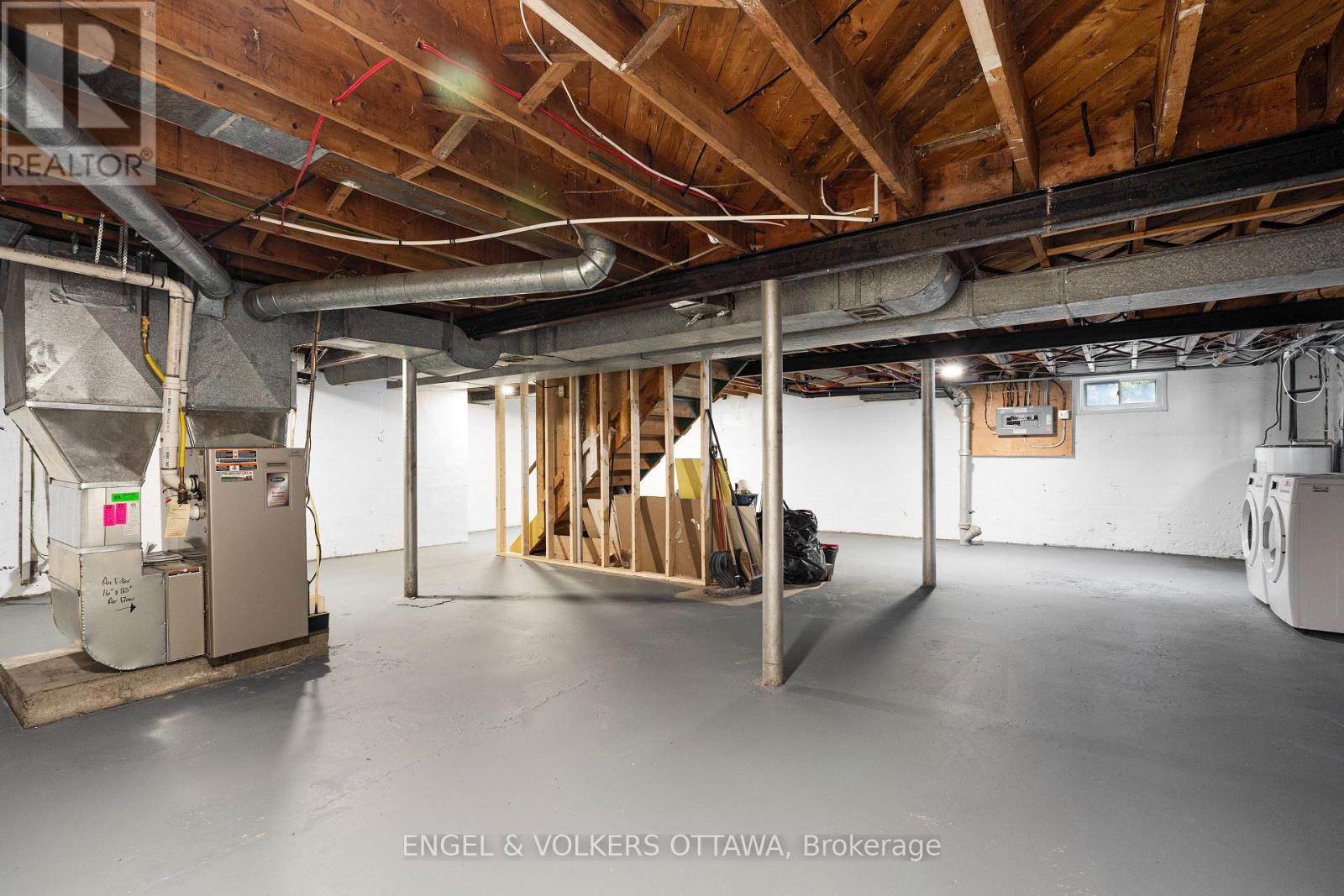 581 WINDERMERE AVENUE - Image 42