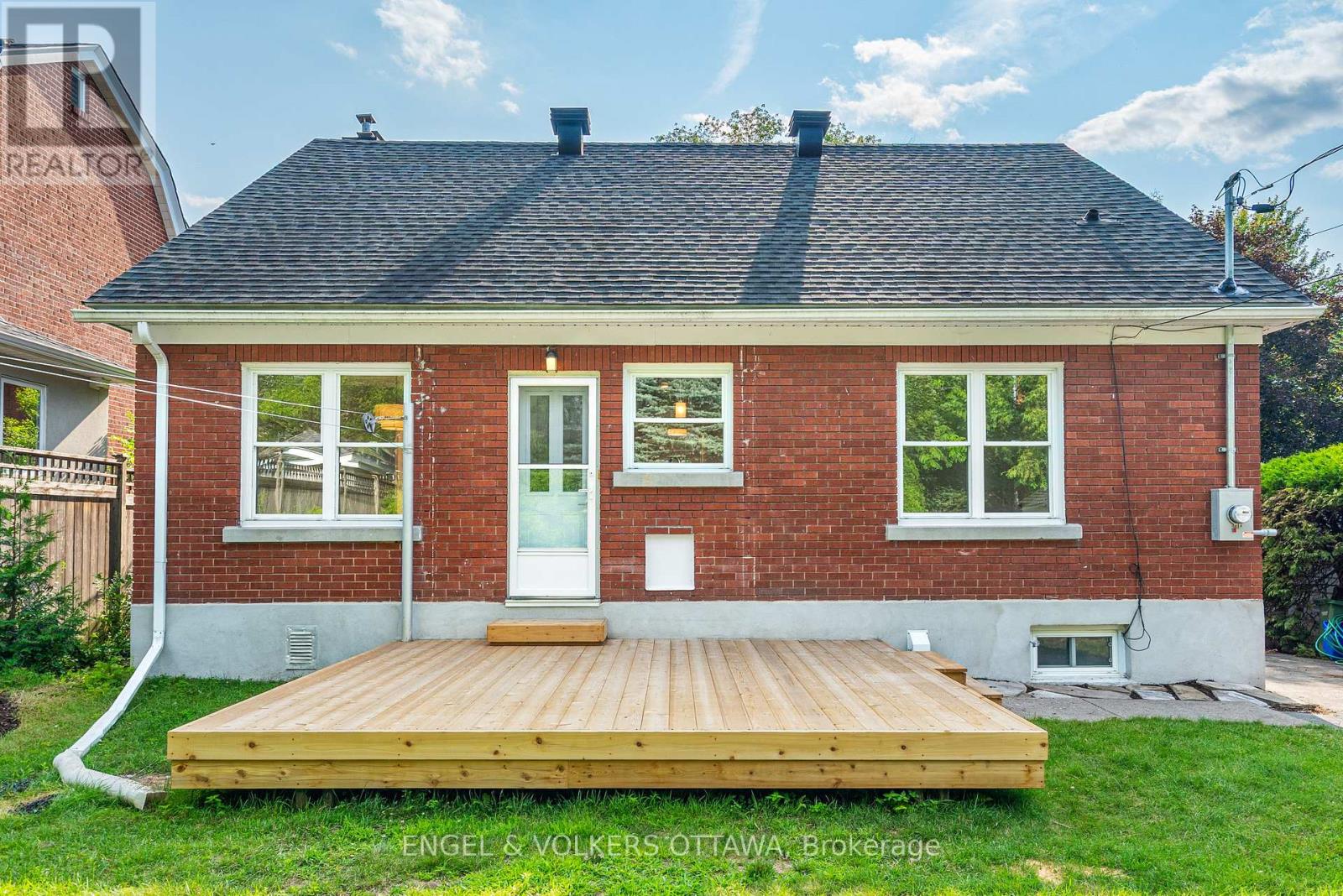 581 WINDERMERE AVENUE - 45