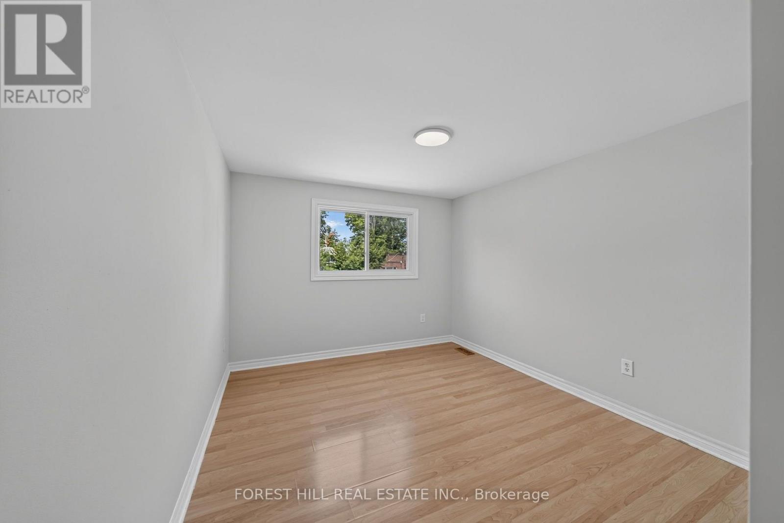 63 SPRINGDALE DRIVE - 18