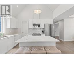 39 - 2054 Peninsula Road, Muskoka Lakes, ON P0B1G0 Photo 21