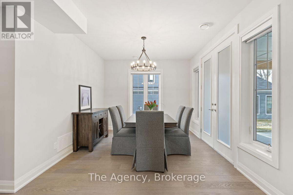 #39 2054 PENINSULA ROAD - Image 24