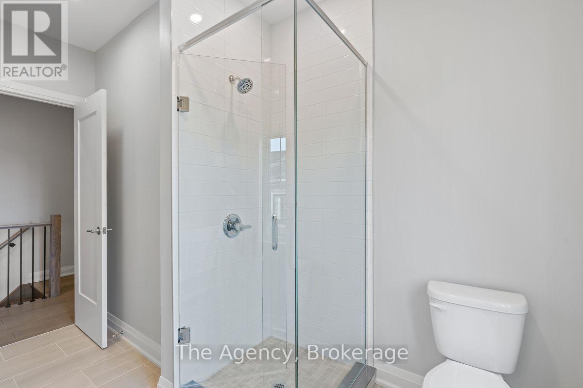 #39 2054 PENINSULA ROAD - Image 39