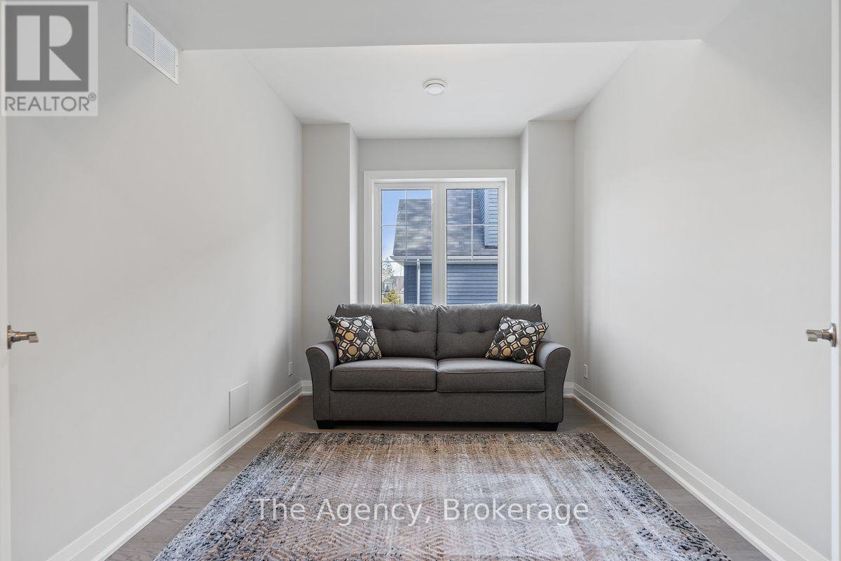 #39 2054 PENINSULA ROAD - Image 31