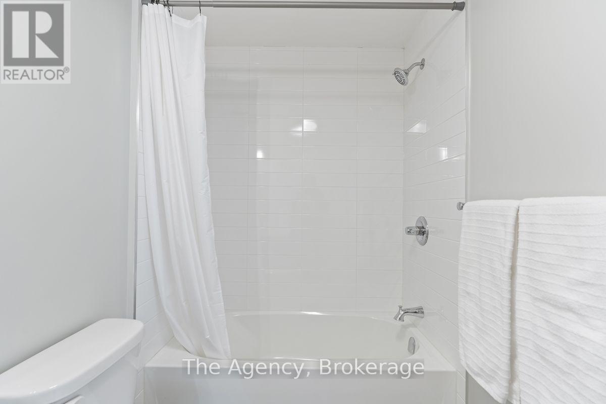 #39 2054 PENINSULA ROAD - Image 40