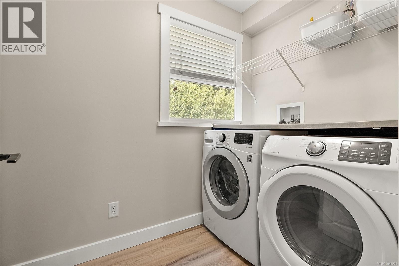 1222 McLeod Pl - 23