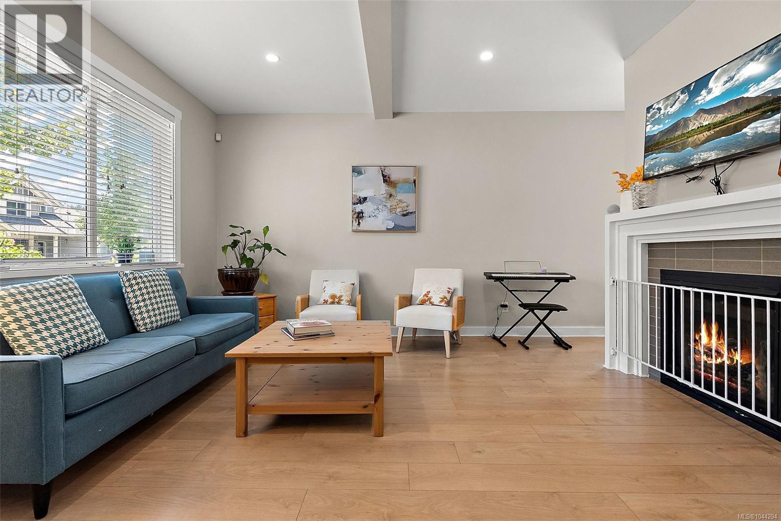 1222 McLeod Pl - 5
