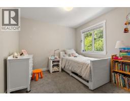 1222 Mcleod Pl, Langford, BC V9C0K6 Photo 16