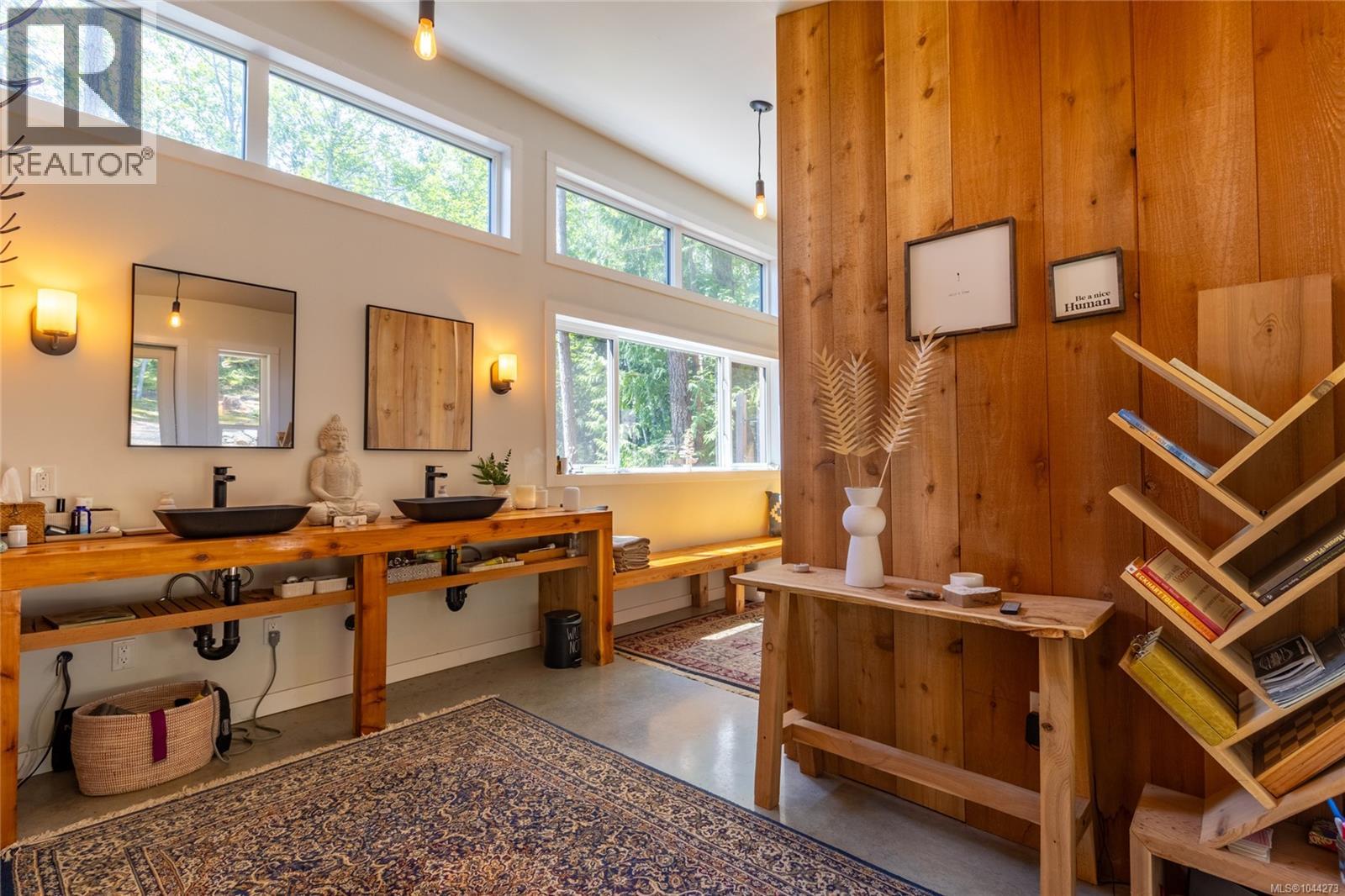 4501 Short Rd - 63