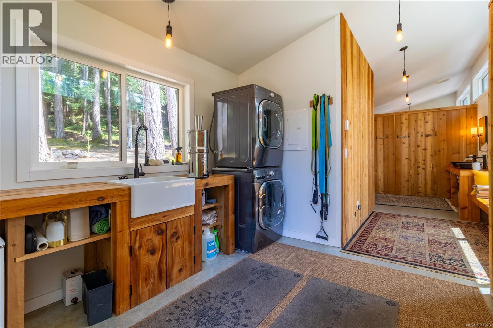 4501 Short Rd - 67