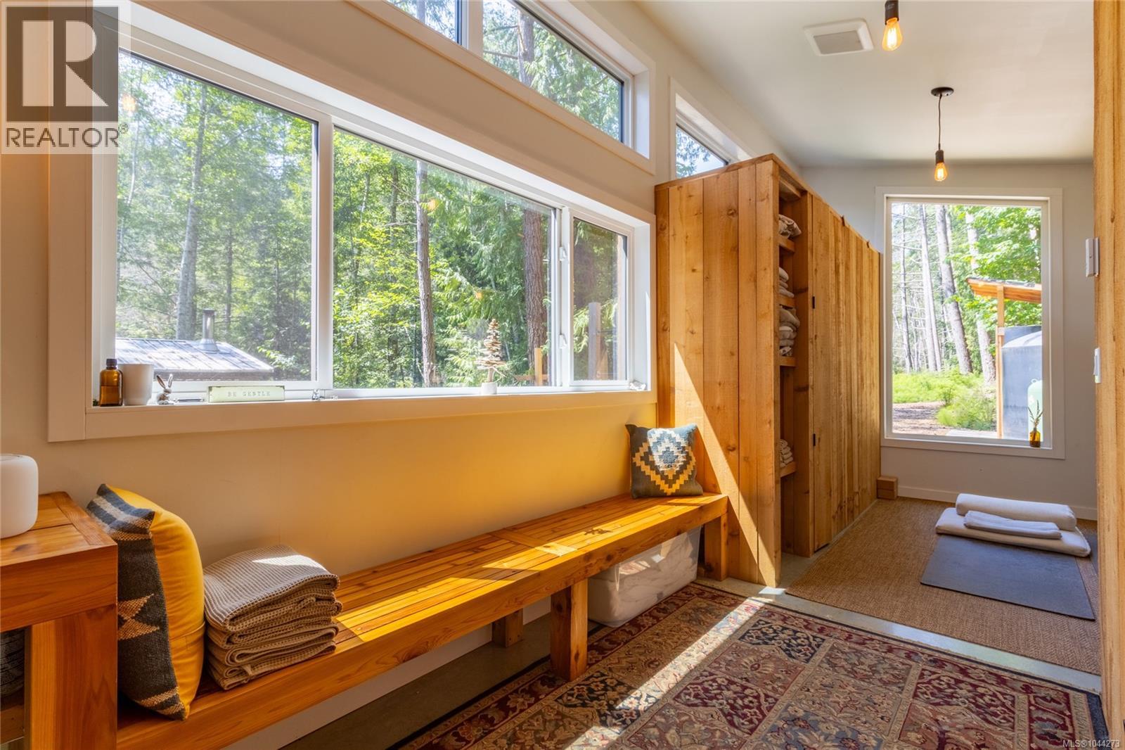 4501 Short Rd - 68