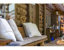 4501 Short Rd, Pender Island, BC V0N2M1 Photo 6