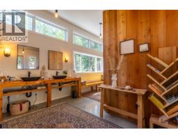 4501 Short Rd, Pender Island, BC V0N2M1 Photo 63