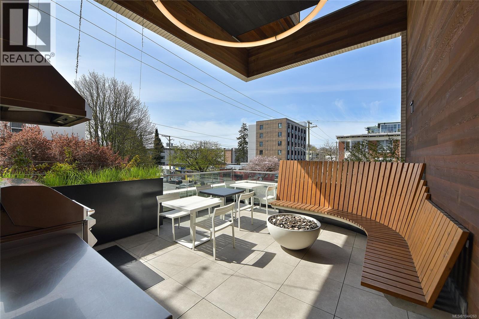 #211 1033 Cook St - 23