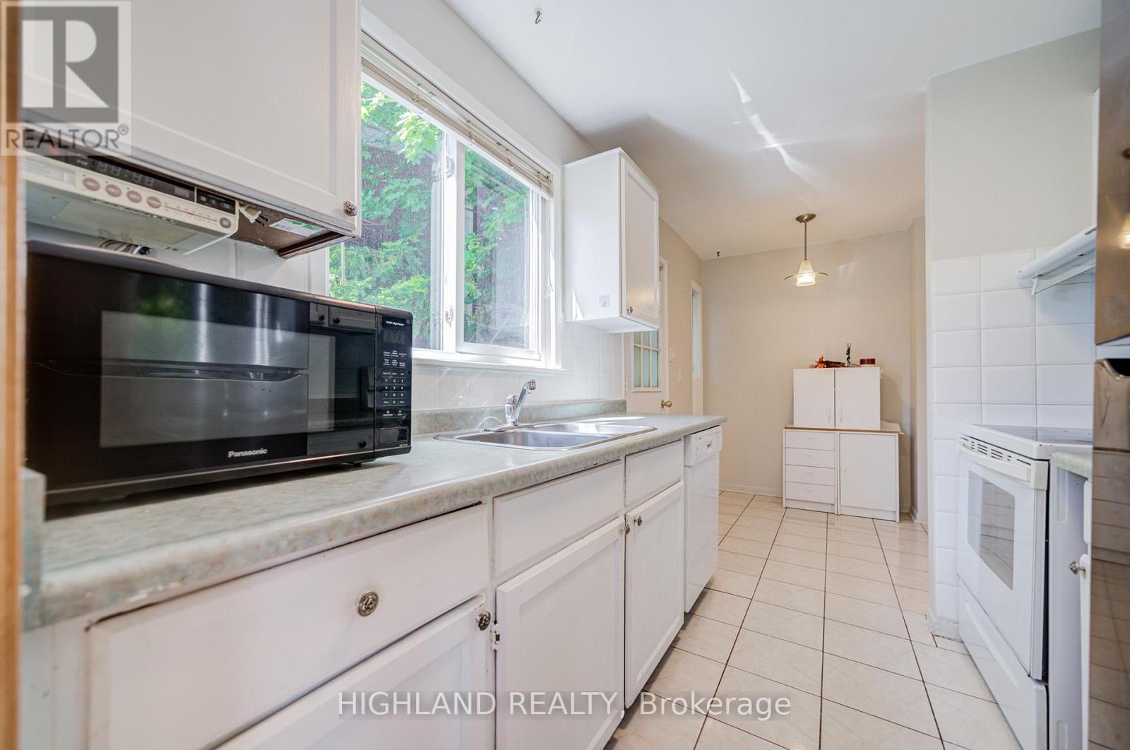 2075 SOUTH MILLWAY - 12