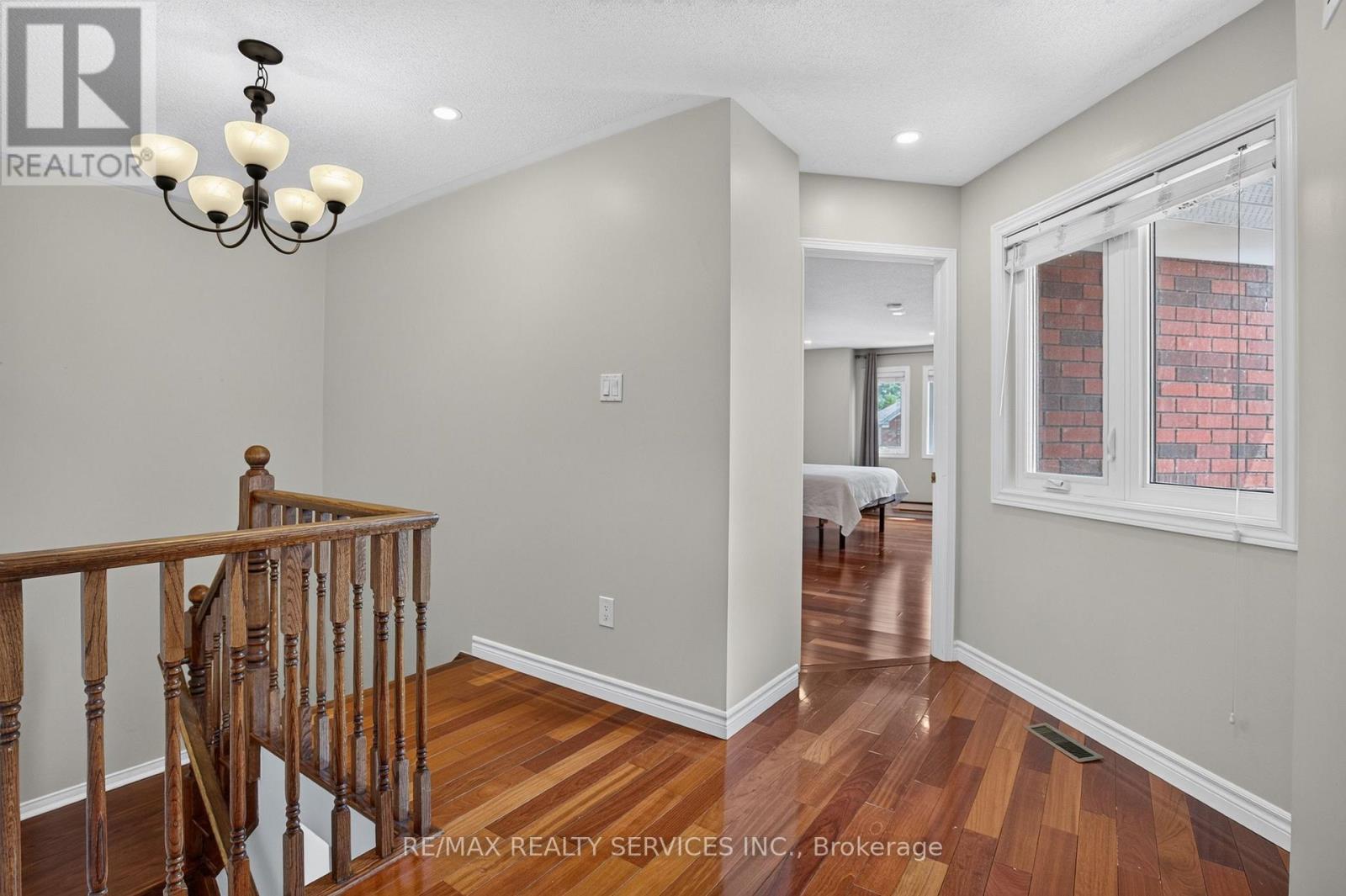 2153 OAK BLISS CRESCENT - Image 25