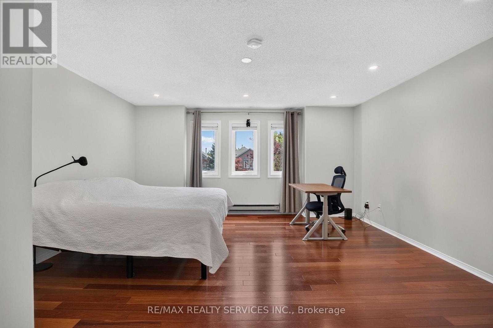 2153 OAK BLISS CRESCENT - Image 26